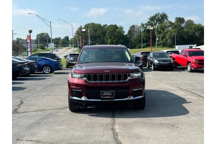 $28850 : 2021 Grand Cherokee L Limited image 7