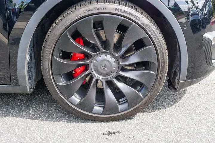 $31000 : Tesla Model Y 2022 AWD Perfo image 6