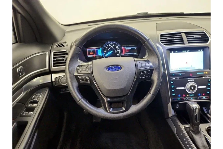 $20998 : Ford Explorer 2017 AWD Sport image 10