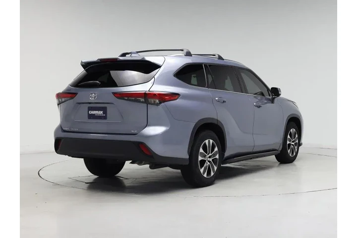 $32998 : Toyota Highlander 2021 XLE 4 image 8