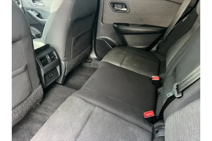 $15660 : Nissan Rogue 2022 AWD SV 4dr image 5