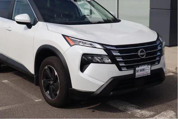 $23554 : Nissan Rogue 2025 AWD SV 4dr image 4