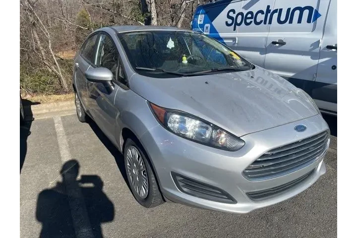 $7595 : Ford Fiesta 2017 S 4dr Sedan image 3