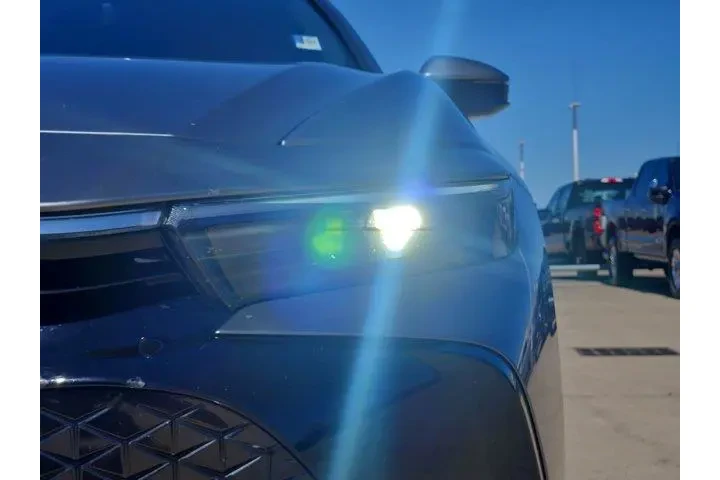 $36600 : Toyota Crown 2025 AWD Nights image 9