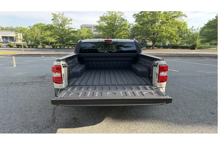 $30985 : Ford Maverick 2025 AWD XLT 4 image 6