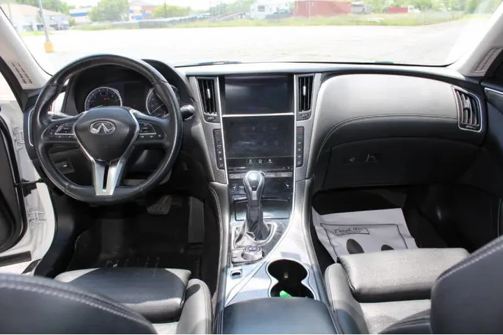 2019 Q50 3.0T Sport image 8