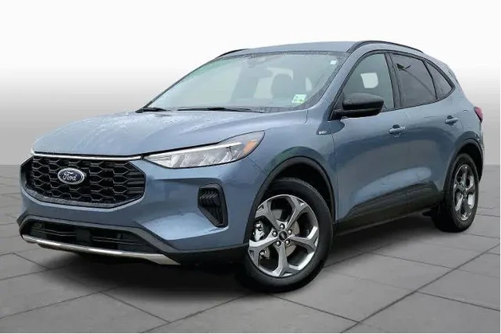 $31788 : Ford Escape 2026 ST-Line 4dr image 1