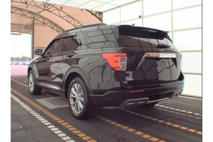 $31984 : Ford Explorer 2024 XLT 4dr S image 4