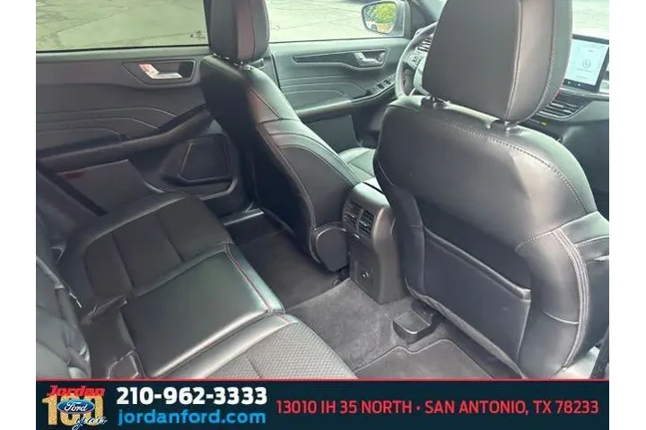 $25640 : Ford Escape 2025 ST-Line 4dr image 9