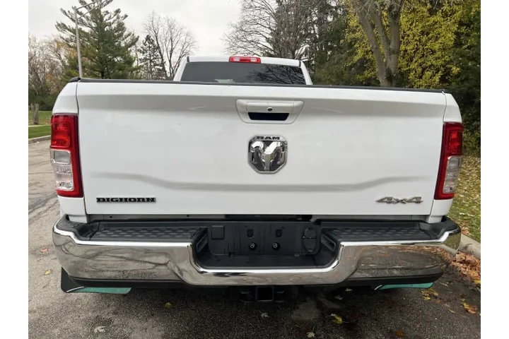 $43997 : 2021 RAM 3500 Big Horn image 6