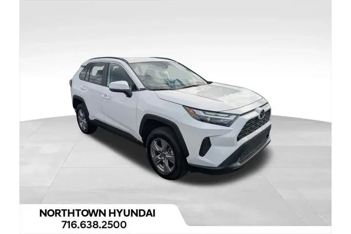 $29727 : Toyota RAV4 2025 AWD XLE 4dr image 1