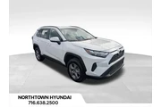 Toyota RAV4 2025 AWD XLE 4dr