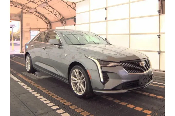 Cadillac CT4 2021 AWD Luxury image 4