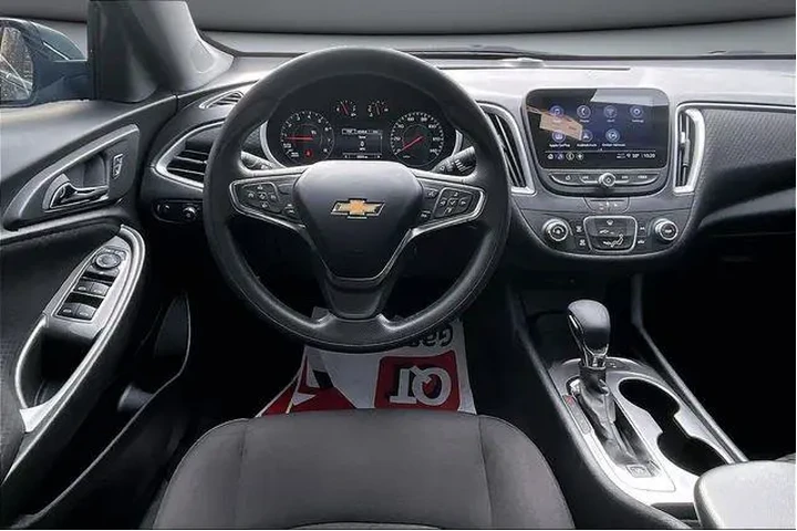 $20000 : Chevrolet Malibu 2024 LS 4dr image 8