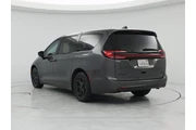 $29998 : Chrysler Pacifica Plug-In Hy thumbnail