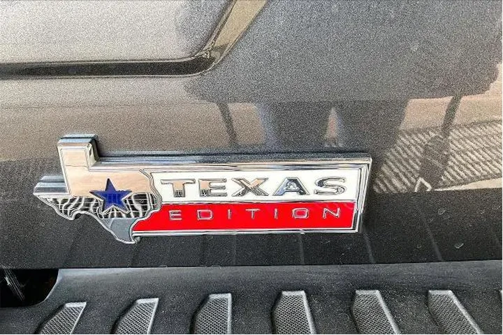 $26311 : Ford F-150 2020 4x4 XLT 4dr image 9