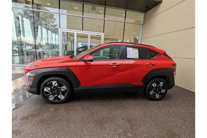 $23997 : Hyundai KONA 2024 SEL 4dr Cr image 2