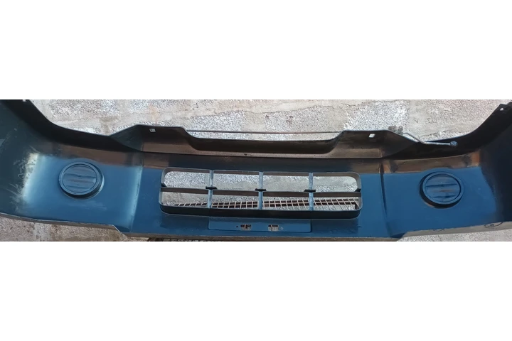 $40000 : Parachoque Del Nissan Terrano image 2