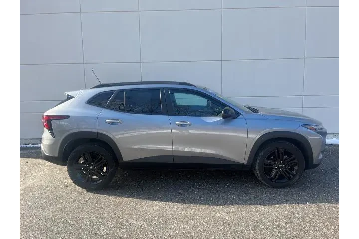 $21490 : Chevrolet Trax 2024 ACTIV 4d image 5