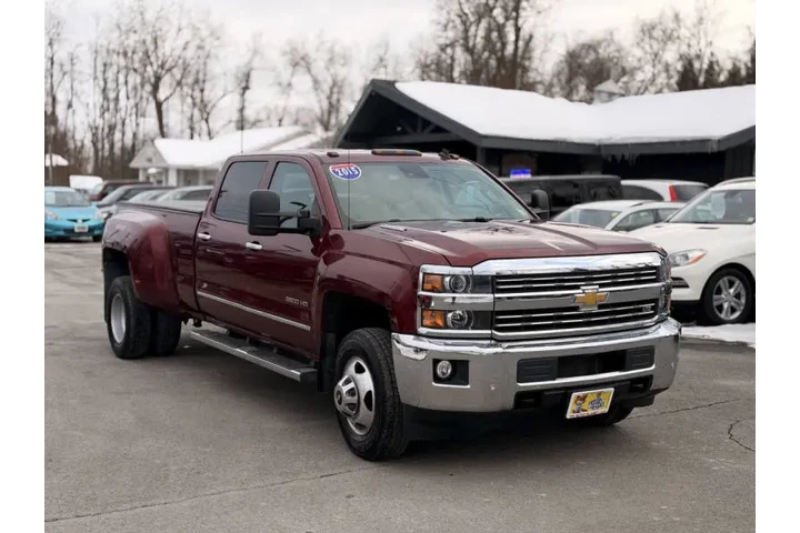 $35000 : 2015 Silverado 3500HD LTZ image 5