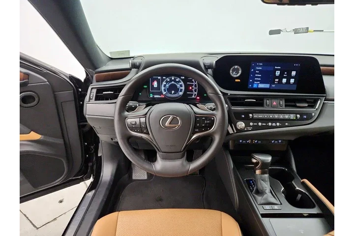 $39998 : Lexus ES 300h 2024 4dr Sedan image 10