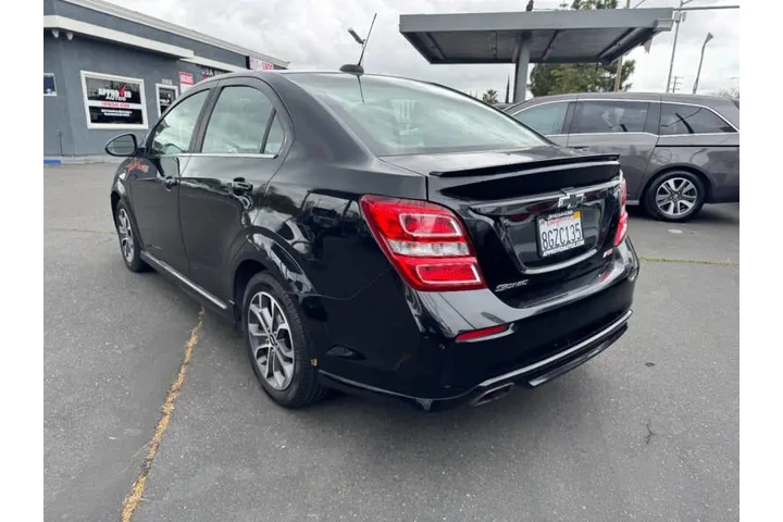 $8998 : 2019 Sonic LT Auto image 8