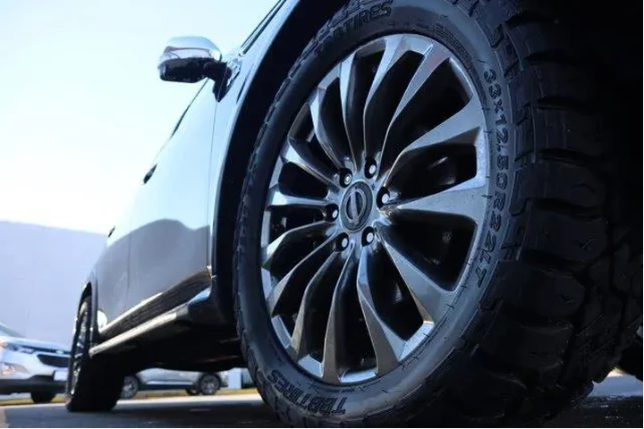 $31165 : Nissan Armada 2021 4x4 Plati image 7