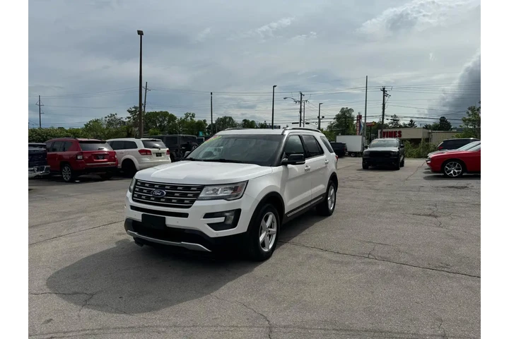 2016 Explorer 4WD 4dr XLT image 6