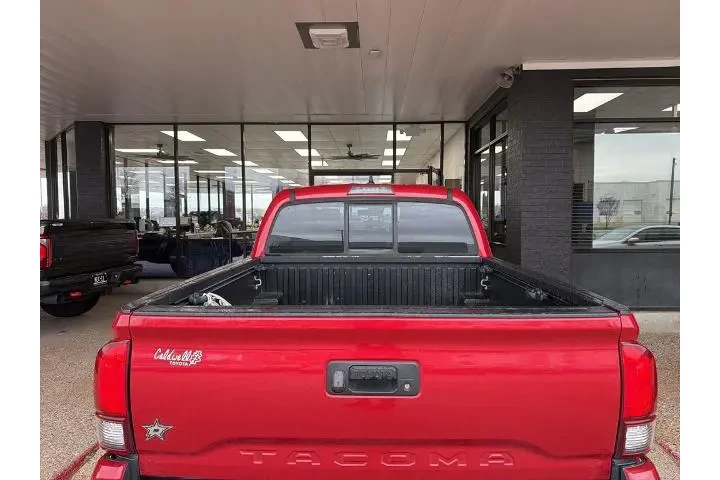 $20633 : Toyota Tacoma 2018 4x2 SR5 4 image 6