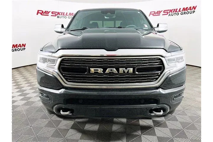 $38975 : Ram 1500 2020 4x4 Limited 4d image 2