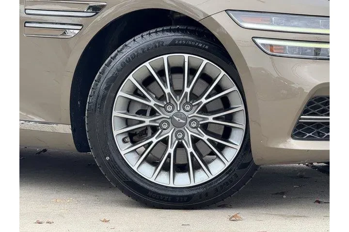 $29131 : Genesis G80 2023 AWD 2.5T 4d image 3