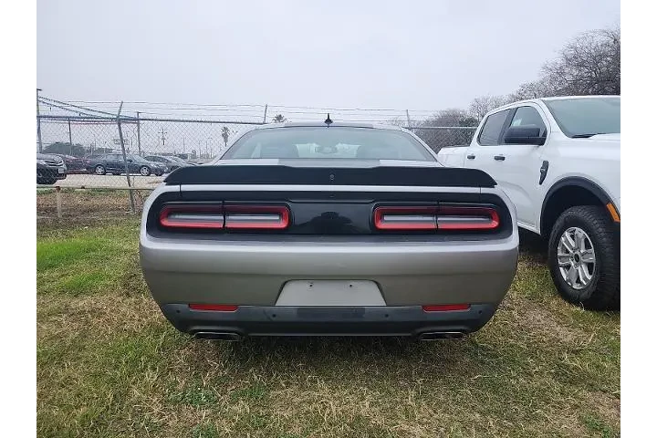 $20195 : Dodge Challenger 2016 R/T 2d image 4