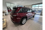 $29994 : Jeep Grand Cherokee 2023 4x4 thumbnail
