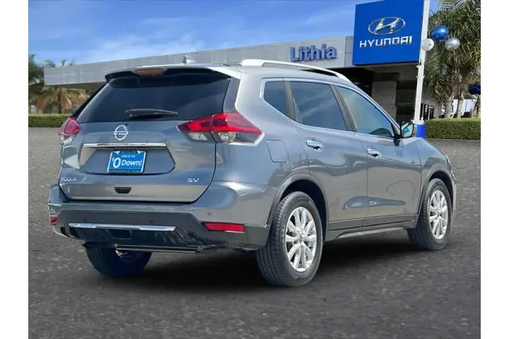 $10399 : Nissan Rogue 2019 SV 4dr Cro image 3