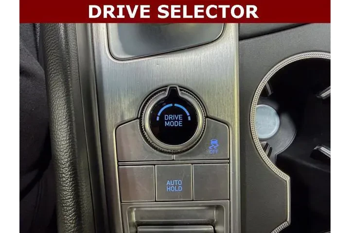 $22998 : Genesis G70 2020 3.3T 4dr Se image 6