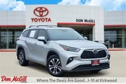 Toyota Highlander 2023 L 4dr en Houston