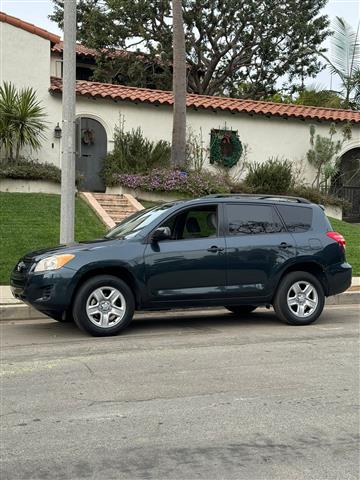 $7200 : Toyota RAV4  sport image 6