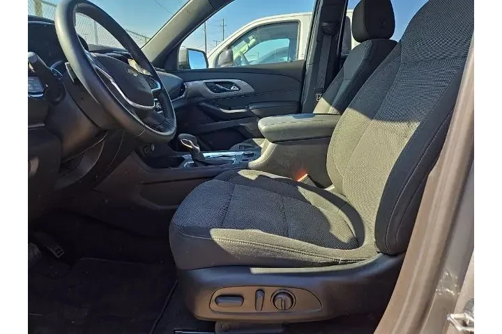 $29782 : Chevrolet Traverse 2023 4x4 image 5