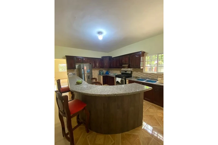 $380000 : VIILLA DE VENTA EN BONAO image 8