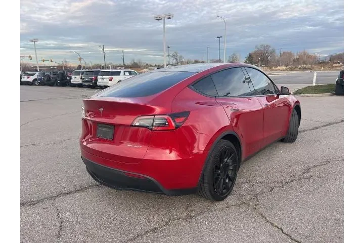 $22964 : Tesla Model Y 2021 AWD Long image 5