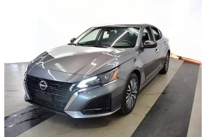 $21994 : Nissan Altima 2025 2.5 SV 4d image 4