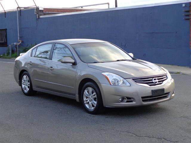 $8950 : 2011 Altima 2.5 S image 4