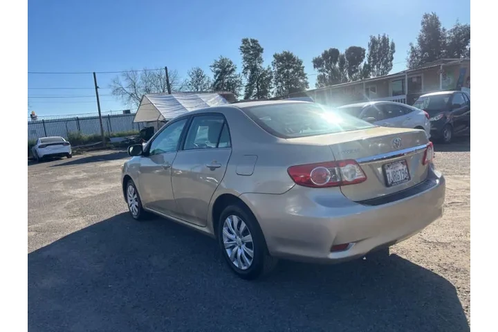 $10999 : 2013 Corolla L image 7