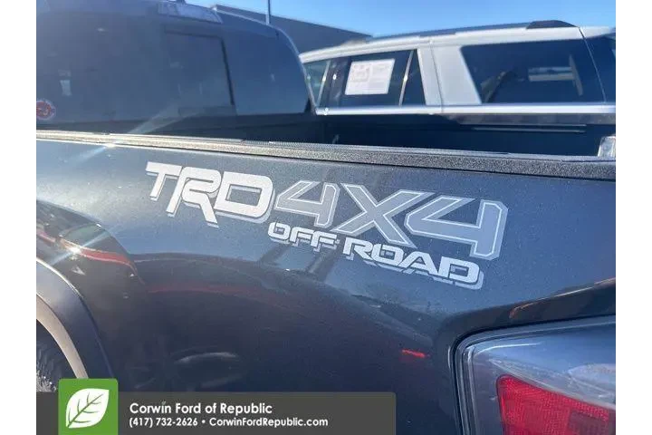 $35989 : Toyota Tacoma 2021 4x4 SR V6 image 10