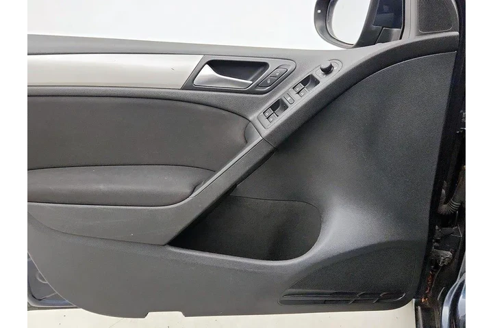 $10998 : Volkswagen Golf 2014 2.5L PZ image 4