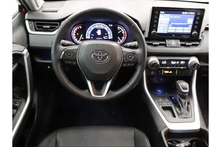 $31995 : Toyota RAV4 2021 Limited 4dr image 1