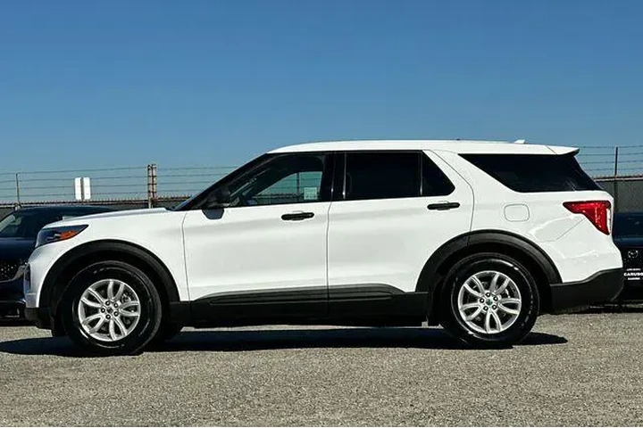 $18575 : Ford Explorer 2020 Base 4dr image 6