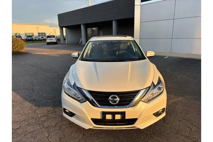 $15985 : Nissan Altima 2017 2.5 4dr S image 2
