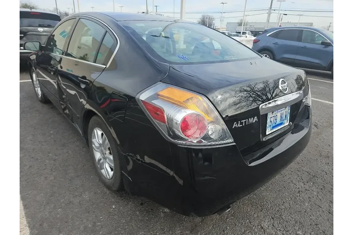 $4949 : Nissan Altima 2012 2.5 4dr S image 4