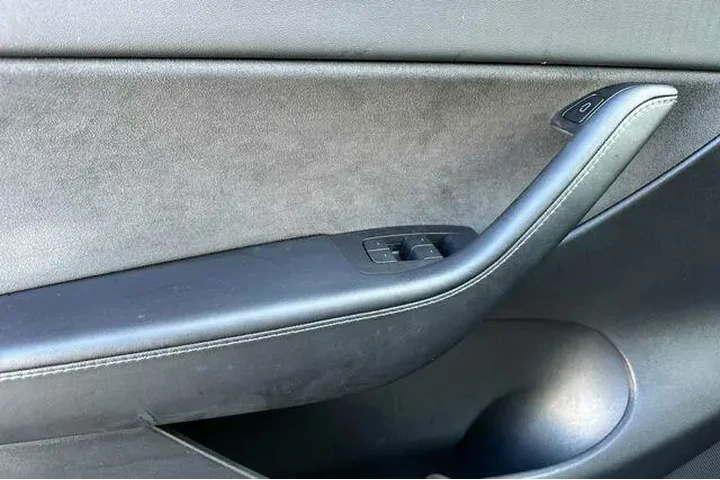 $26836 : Tesla Model Y 2021 AWD Perfo image 10